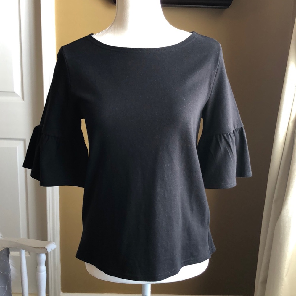 Nice black ruffle sleeve top